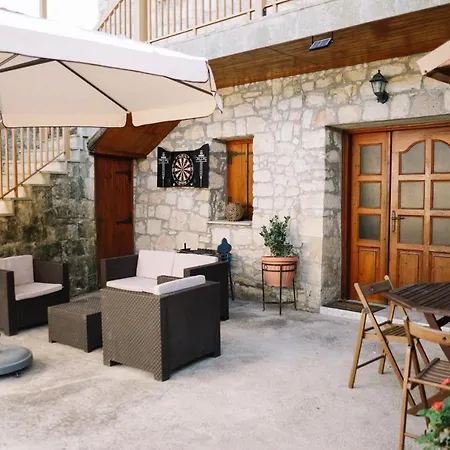 Malietzis House Holiday home Pano Arodes