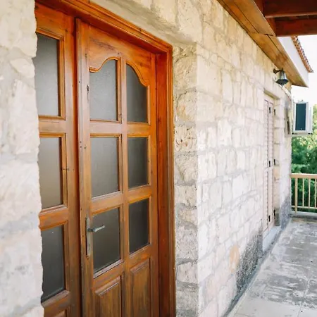 Holiday home Malietzis House Pano Arodes